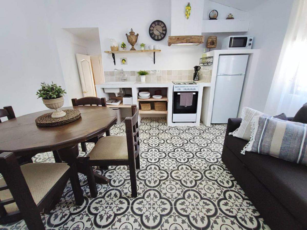 Cortijo Pennymaria Poolside Apartment Near Montefrio With Stunning Views Exteriér fotografie
